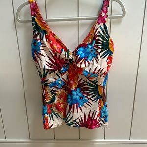 BIKINI TOP SUNSETS SIZE 36E ( very good support)